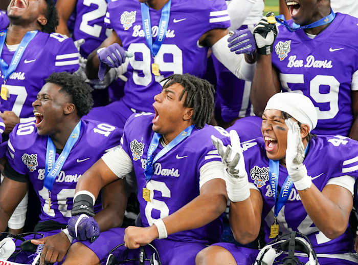 Ben Davis vs Crown Point IHSAA 6A Final November 25, 2023 Photo-Tyler Hart41